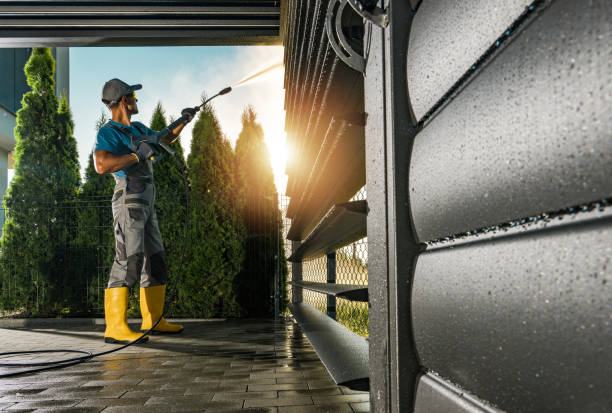 Best Pool Deck Cleaning  in Grove City, OH